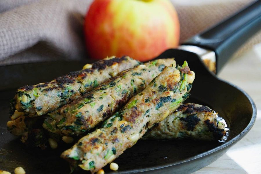 apple and spinach turkey sausages